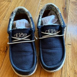 Toddler Boy 10 Navy Hey Dudes